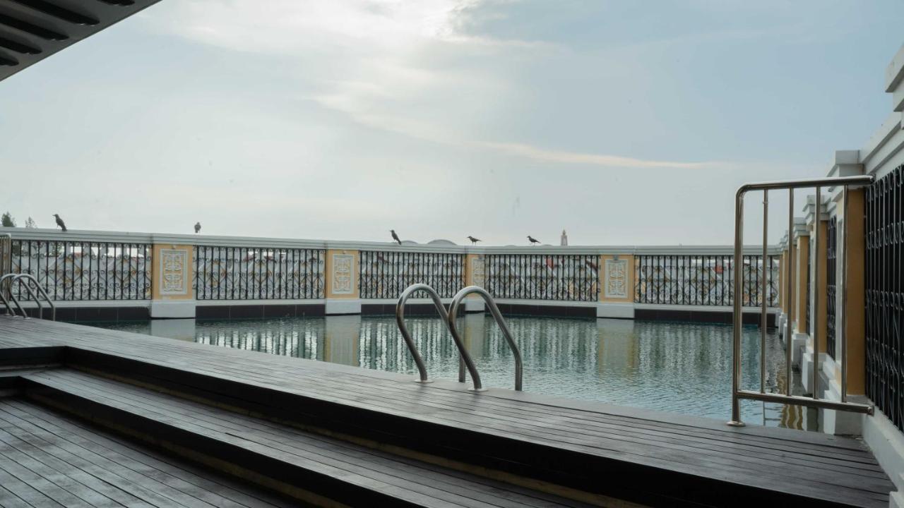 Kaizen Hotel & Suites Melaka Exterior foto